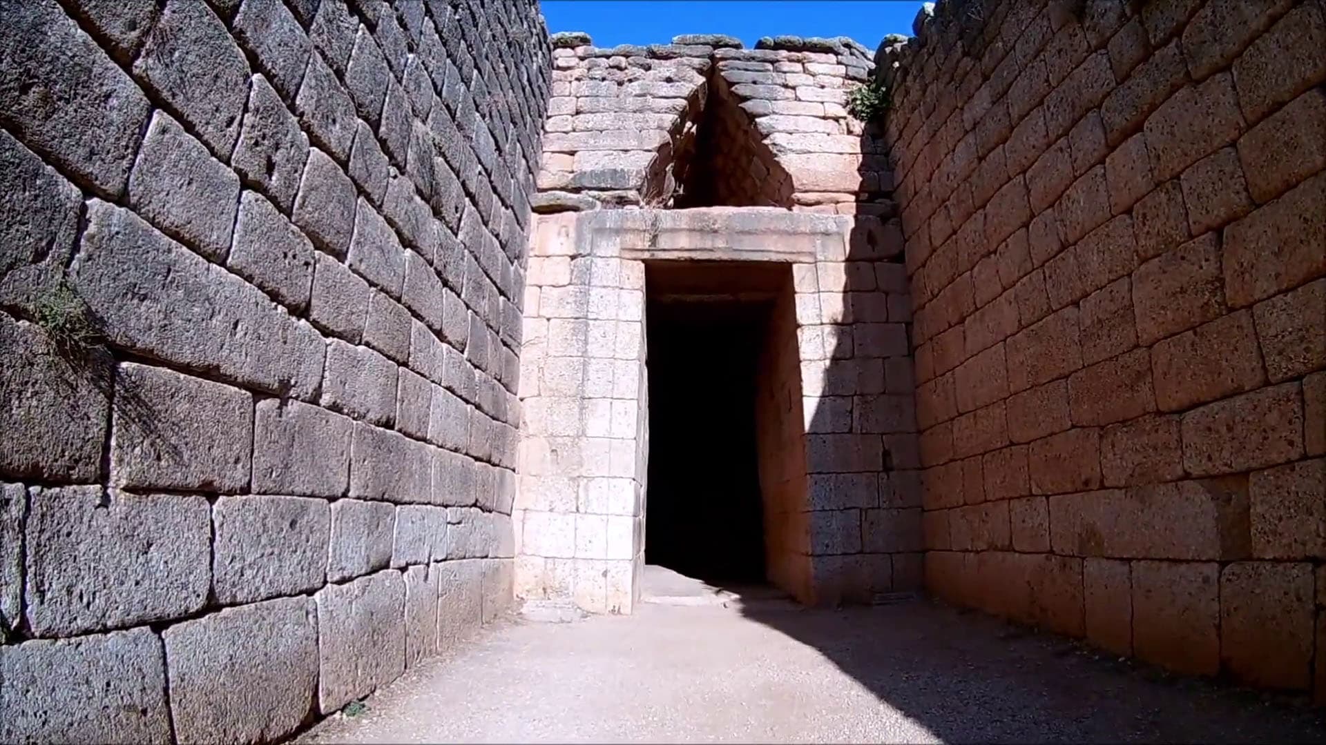 One day guided trip to Mycenae
