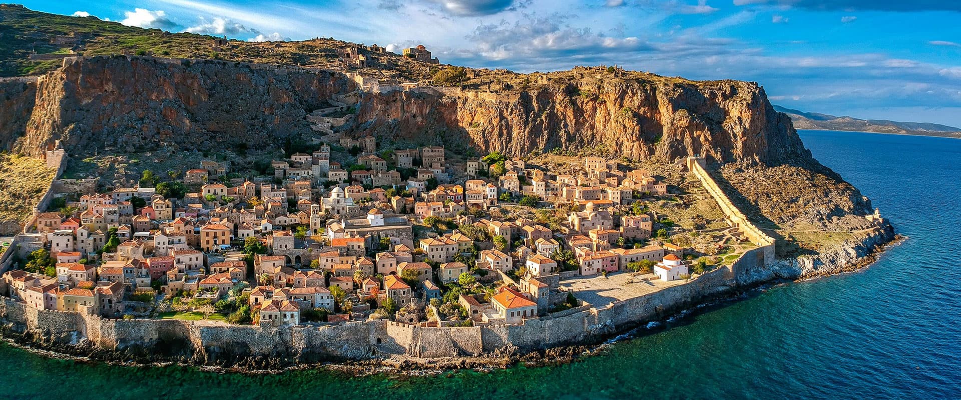 Εκδρομή στη Μάνη Λιμένι Αρεόπολη